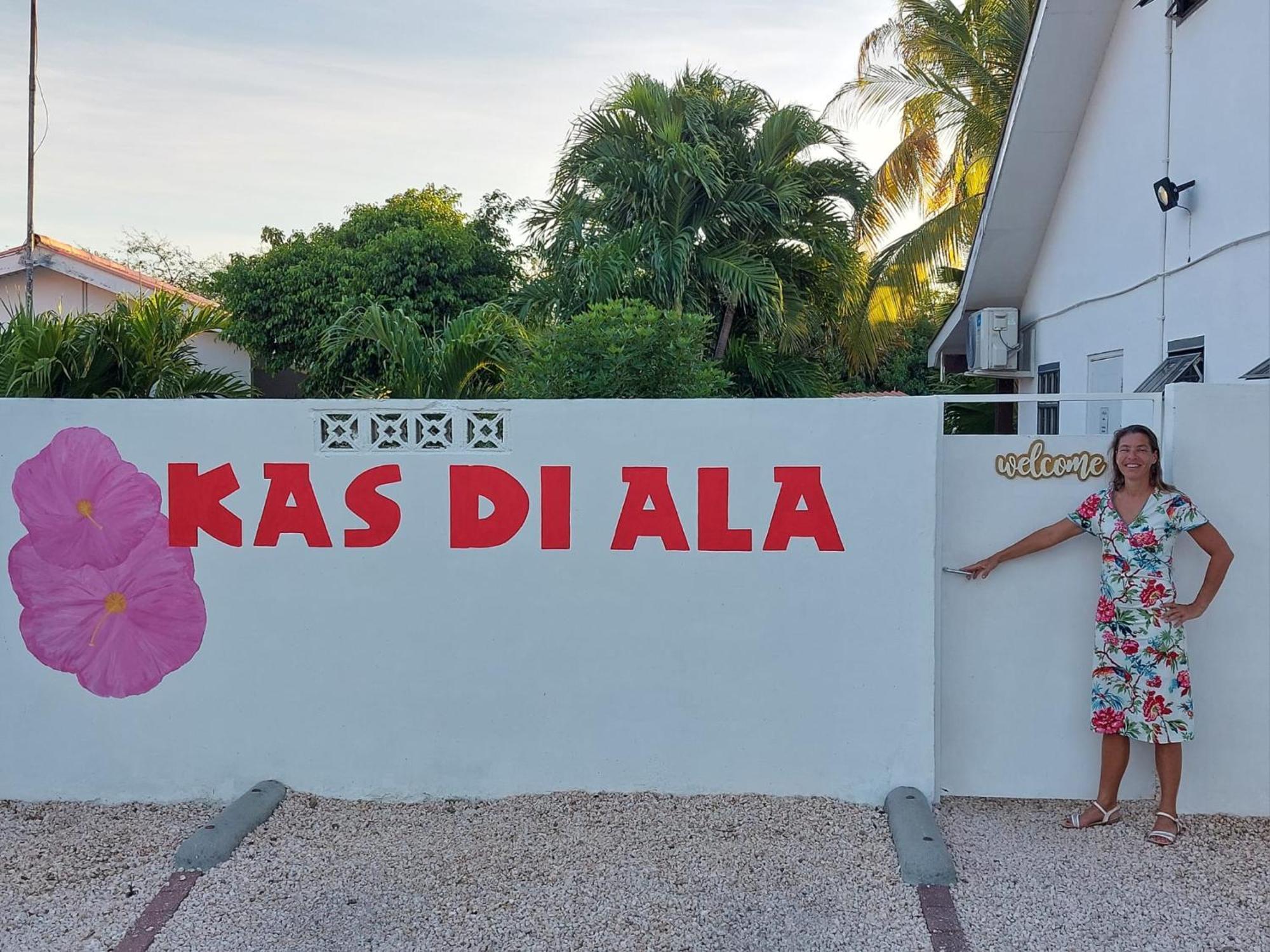 Kas Di Ala Apartments Willemstad Ngoại thất bức ảnh